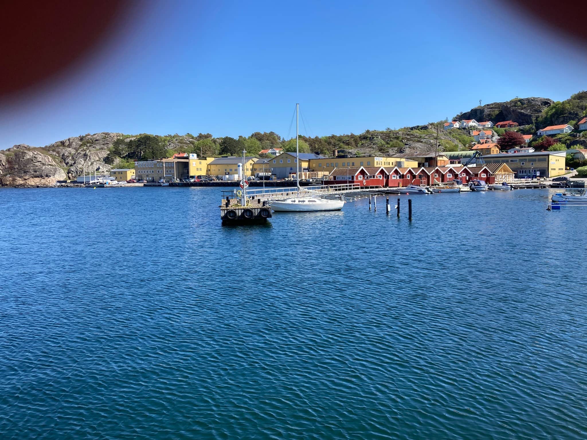 Ellös